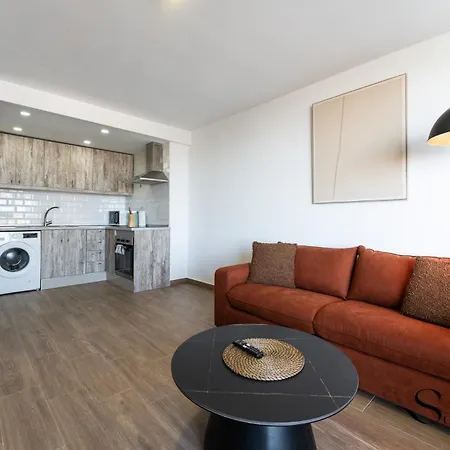 Apartment Levante, Stylish For 4 Persons, Midstay Benalmádena